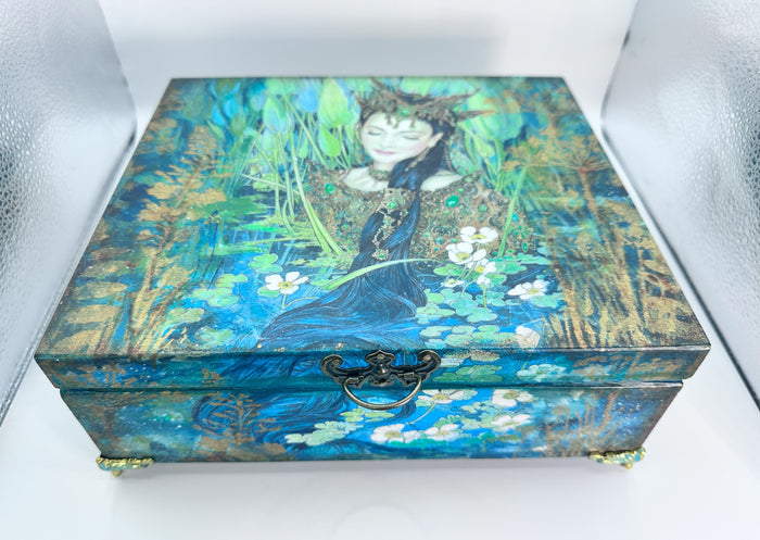 Jewellery / Tea / Trinket Box by Monika Maksym featuring Artwork by Ed Org