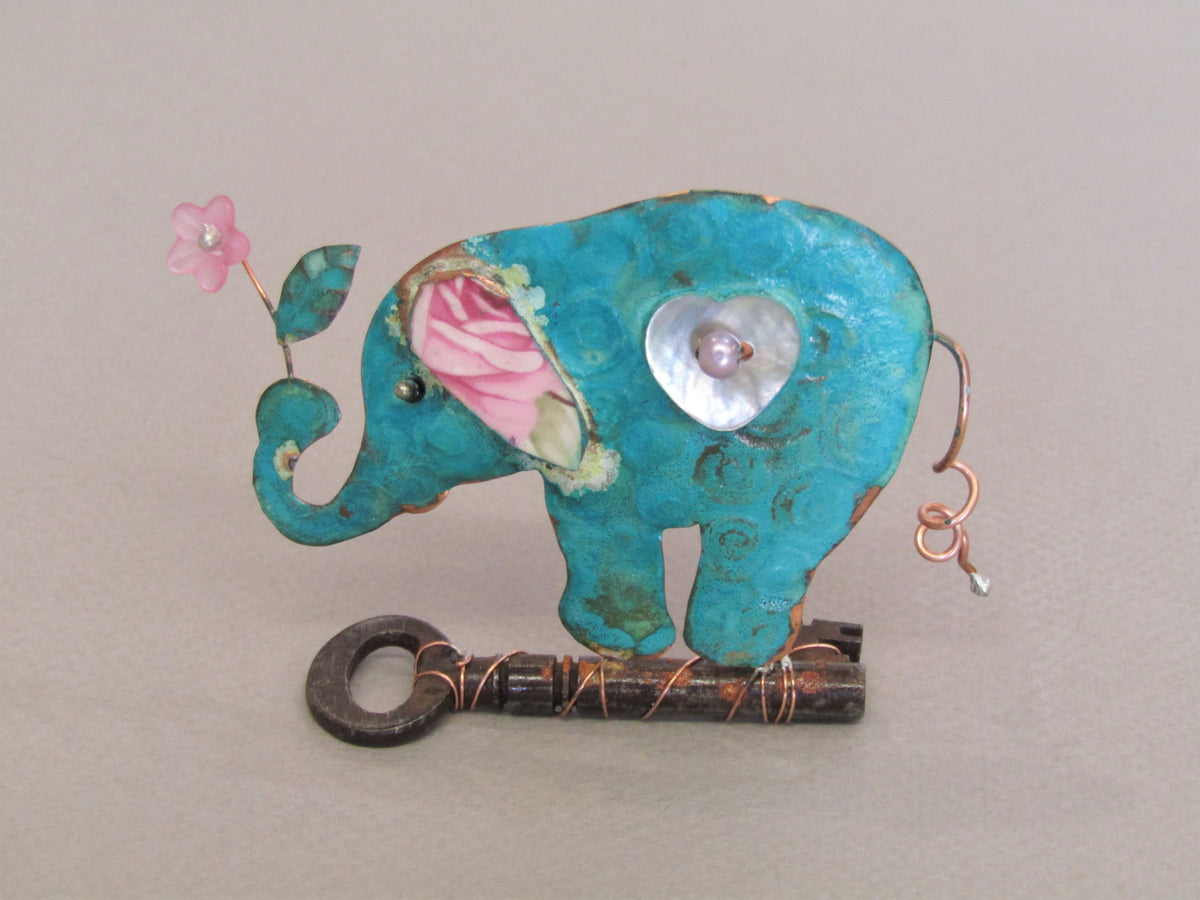 Small Elephant on a Key - Linda Lovatt